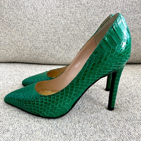 Genuine python high heels - Picture 1 of 10